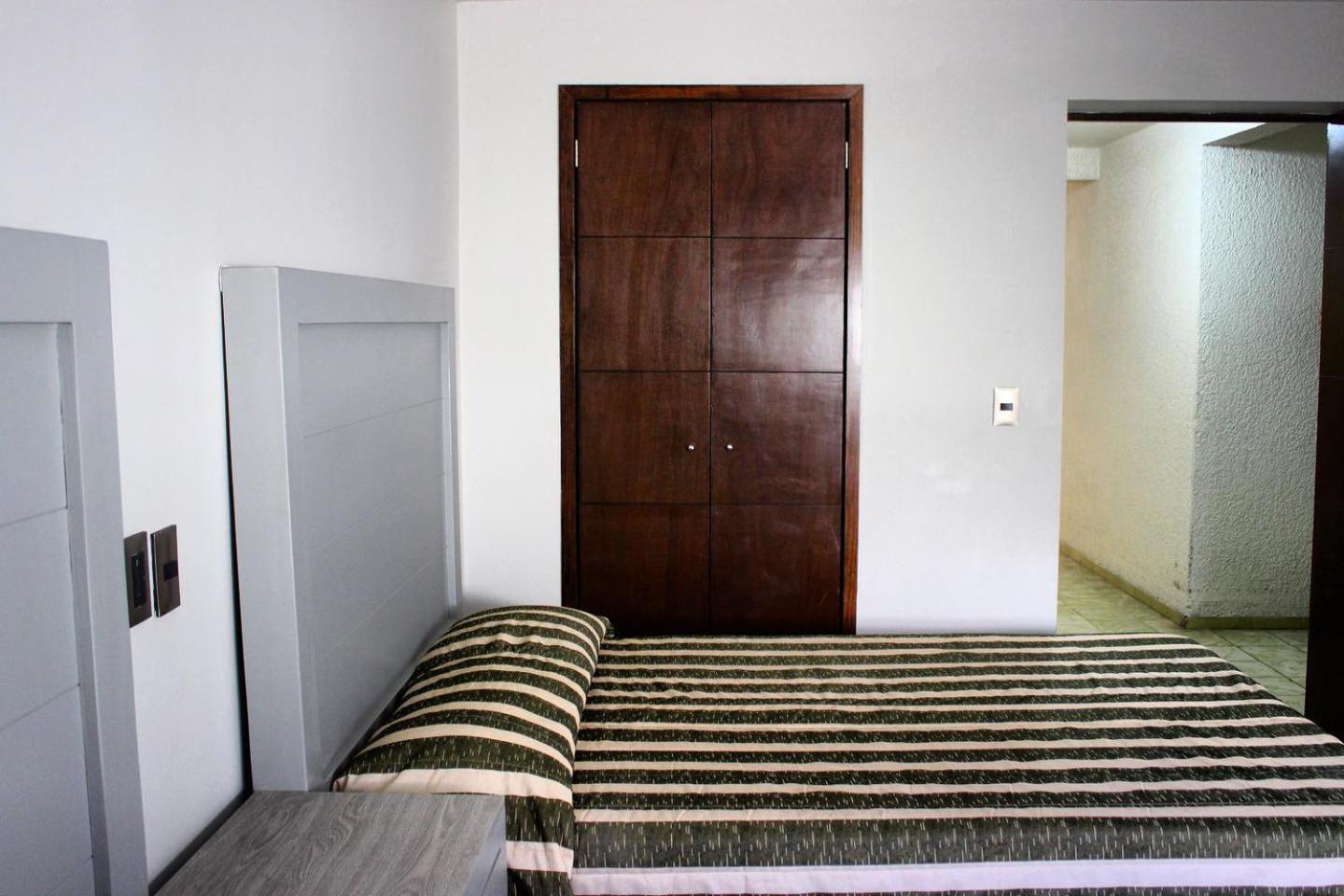 Hotel Colon Express グアダラハラ エクステリア 写真