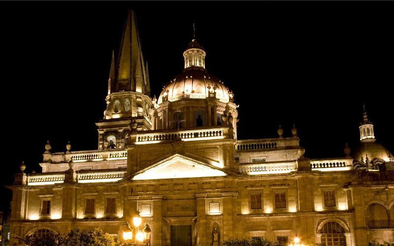Hotel Colon Express グアダラハラ エクステリア 写真